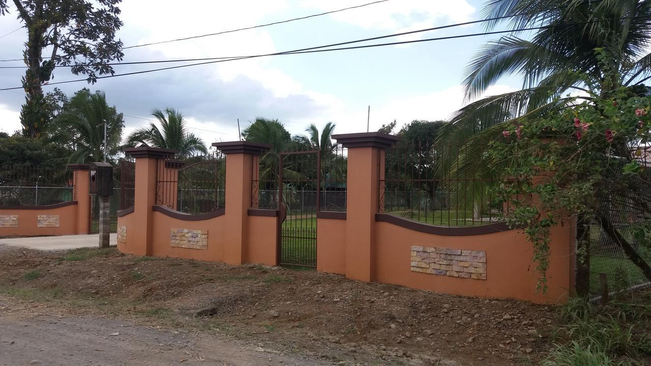 Ángeles Cabanas San Isidro מראה חיצוני תמונה