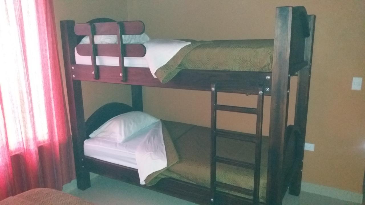 Ángeles Cabanas San Isidro מראה חיצוני תמונה